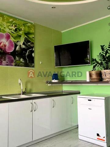 Продаж велика 2к квартира, просп. Науки