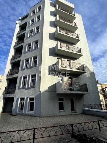 Преміум-пропозиція | 1-кімнатна  75,6 м² без ремонту — ЖК Патріарх ЖК Патриарх