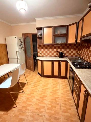 Здам в довгострокову оренду двохкімнатну квартиру