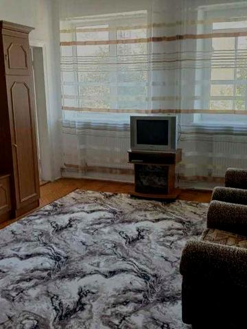 2-кімнатна квартира, Квартира в оренду по вулиці Коновальця