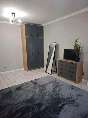 Здається 1-кімнатна квартира на пр.Академіка Глушкова,9Д