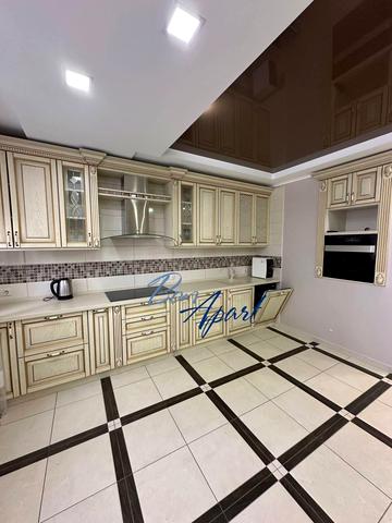 Авіаконструктора Ігоря Сікорського вул. (Танкова), 1