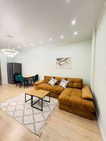 Аренда большая  3х-комн ЖК Пространство , СВЕТ ВСЕГДА! Паркинг Фонтан