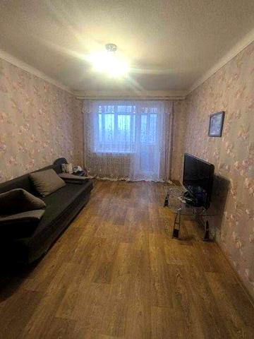 1 комнатная квартира улучшенной планировки.