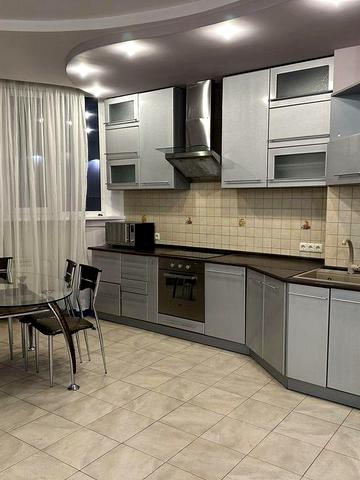 3-к біля RIVER MALL Є ВІДЕО! Перехр. Ахматової і Урлівської