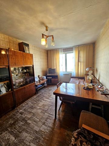 Оболонський просп., 9