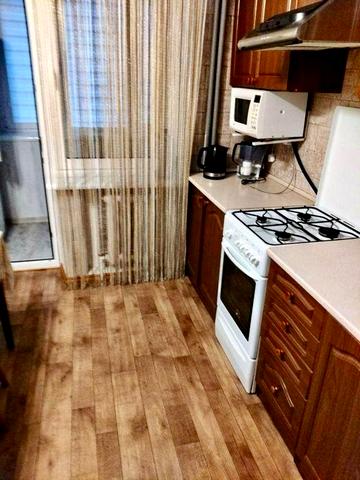 Сдам двухкомнатную квартиру с АГВ и евроремонтом