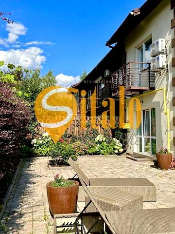 Будинок (таунхаус) біля Мануфактури та ресторану Al Fresco в Ходосівці