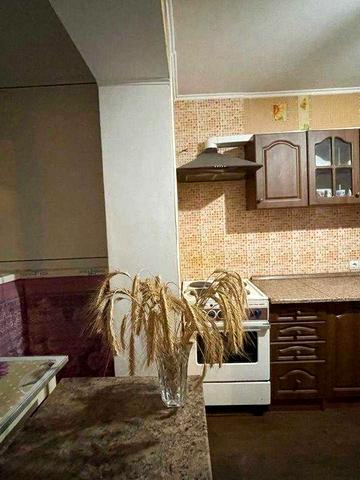 Наумова 33,оренда роздільної 2к квартири,м.Академмістечко