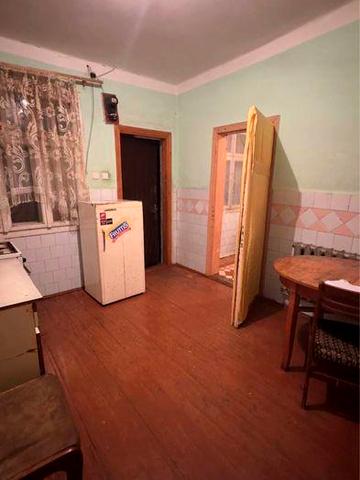 Однокімнатна в особняку КЕМПІНГ (місце під авто у дворі)