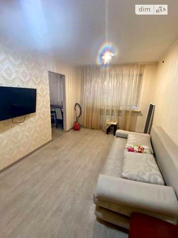 Довгострокова оренда 2к Квартира Домбровського вулиця