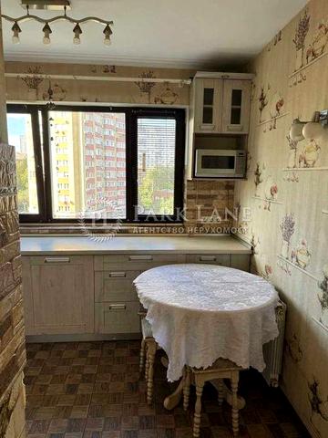 3-кімнатна квартира 62м², Голосіївська 16, ремонт