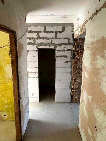 Продам 2-кімн. Лесі Українки бульв. 8, 47 м.кв. Сталінка!