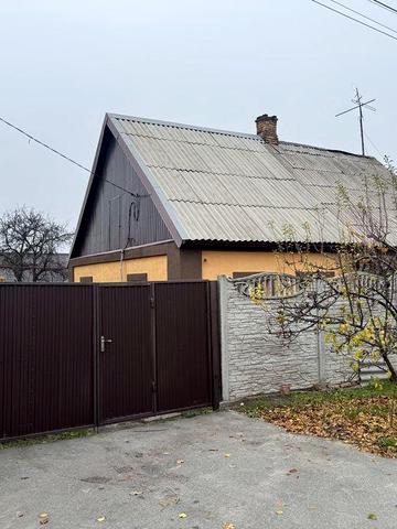 Продам дом с гаражом возможен обмен на авто