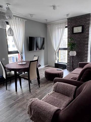 Антоновича вул. (Горького), 74