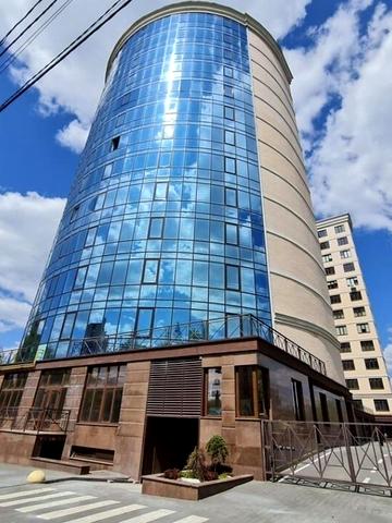 Староміська вул., 1/1