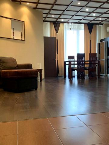 Жилянська вул., 59