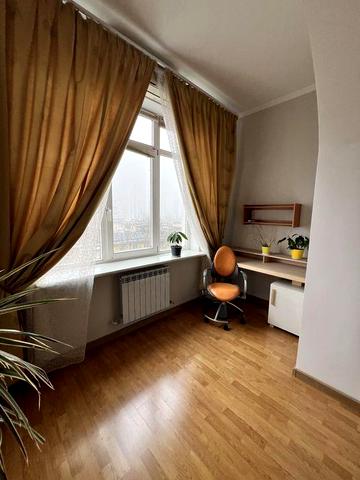 3х комнатная Французский Бульвар