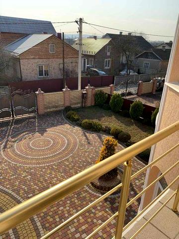 Продаж 2 поверхового будинку бесідка і ділянкою на 15 соток, 239 кв. м