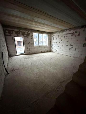 Продам котедж таунхаус в центре Авангарда