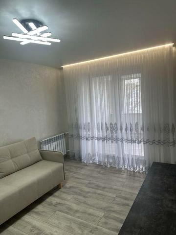 Продам 2 комнатную киевский 4 этаж