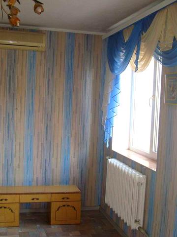 Сдам пол дома Слободка