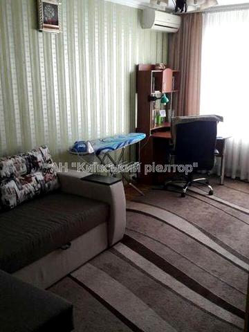 Оренда однокімнатної квартири Оболонський район, вул. Полярная 3