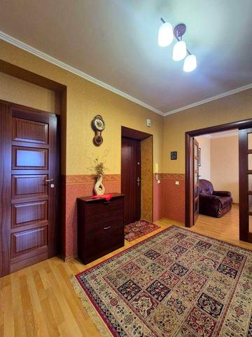 3х кімнатна з автономним опаленням в цегляному будинку 2005 року