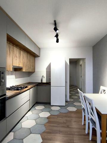 Тисменицька, 307А