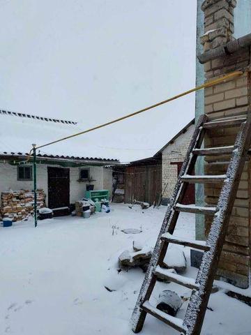 Газифікований будинок в селі Дерезувате з приватизованою ділянкою