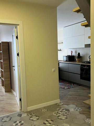 Здам в оренду автономну двухрівневу квартиру 82м кв.