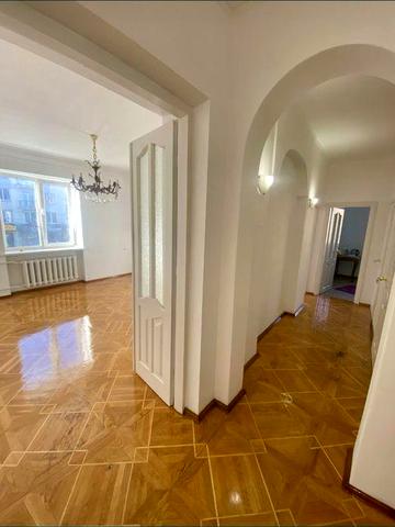 Квартира центр міста Волі