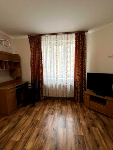 Лесі Українки вул., 26