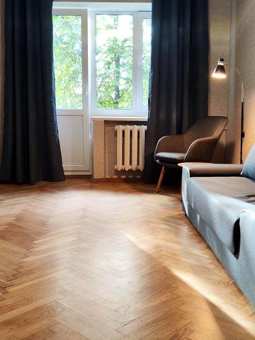 Олени Теліги вул., 15