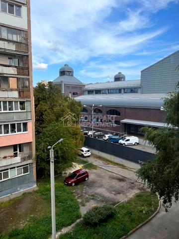 Культури вул., 10