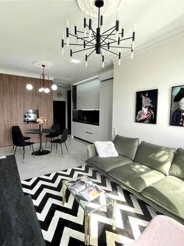 Саперне Поле вул., 5