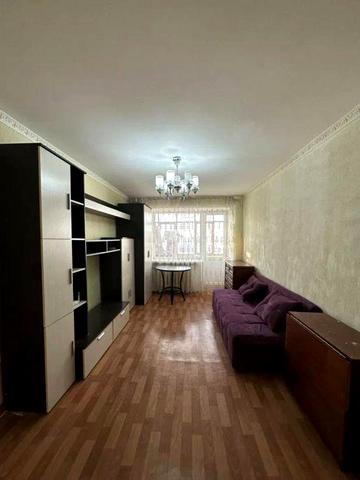 Продаж 2-кімнатної квартири по вул. Дністерська