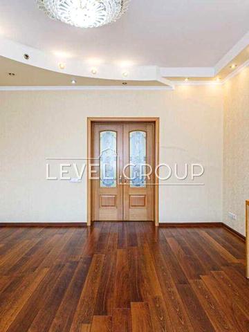 Квартира 3к, 142м2, метро Мінська, Левка Лукяненка, 21 ЖК Пасаж