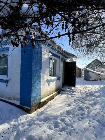 Продам будинок неподалік центру міста Узина