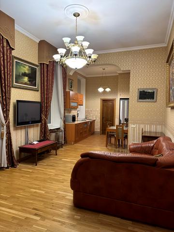 Заньковецької вул., 6