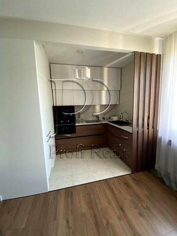 Продаж 3 кімн. квартири в ЖК Greenvood, Лісова, Деснянський, Биківня