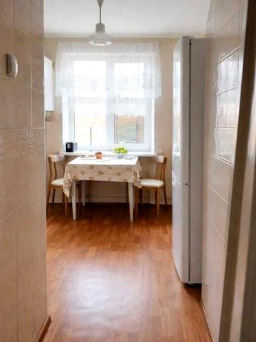 Продається 3-кімнатна квартира, 1-й поверх двоповерхового будинку