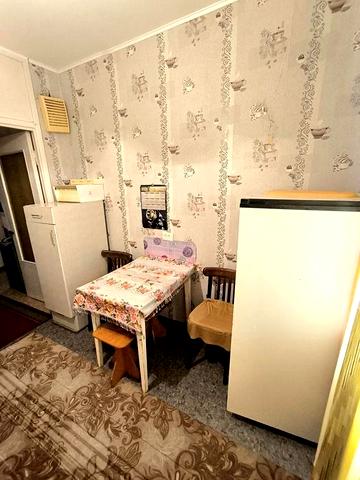 2к кв-ра 15мкрн Хортицкий р-н. Без отключения света!