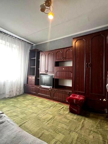 Оренда затишної кімнати на Льонокомбінаті