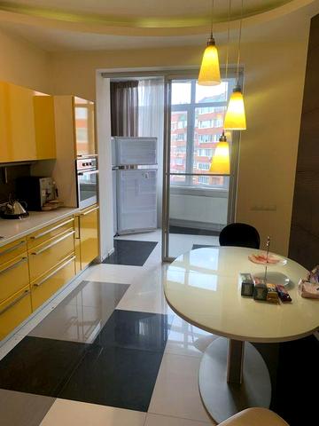 Продажа квартиры в Монолите 150м,цена 160т$ ЖК Монолит