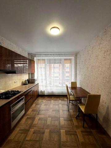 Здам в оренду 2 кімнатну квартиру, ГАЗ. Ніхто не проживав. Поряд Парк