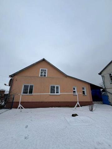 р Продаж домоволодіння в селі Острів