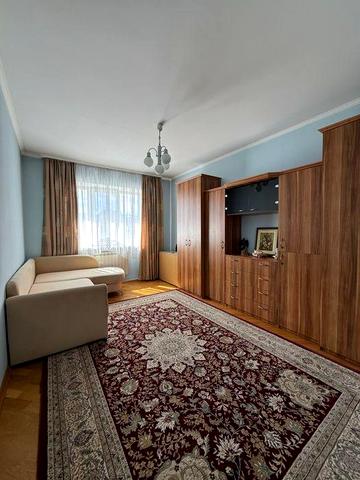 Продаж 4-х кім квартири біля міського озера