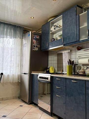 Продаж 3к Квартира Набережна Перемоги вулиця