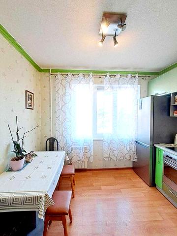 Бориспільська 34, оренда 2-к квартири, невисокий поверх! Нова техніка!